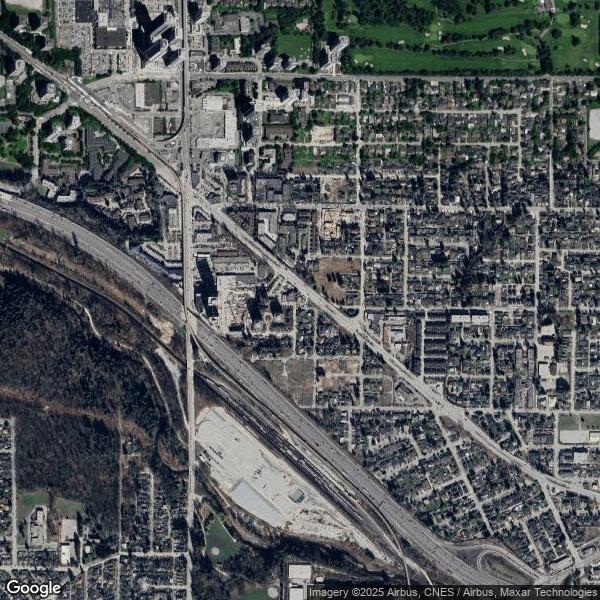 Plus de détails pour 576 Lougheed Hwy, Coquitlam, BC - Industriel/Logistique à louer