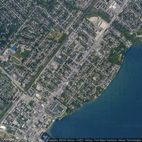 Plus de détails pour 270 Lakeshore Rd E, Mississauga, ON - Local commercial à louer