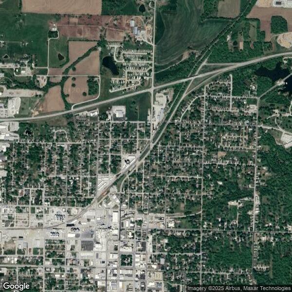Plus de détails pour 122 E High St, Marshall, MO - Industriel/Logistique à vendre