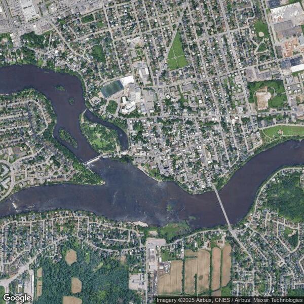 Plus de détails pour 178 Rue Sainte-Marie, Terrebonne, QC - Local commercial à louer