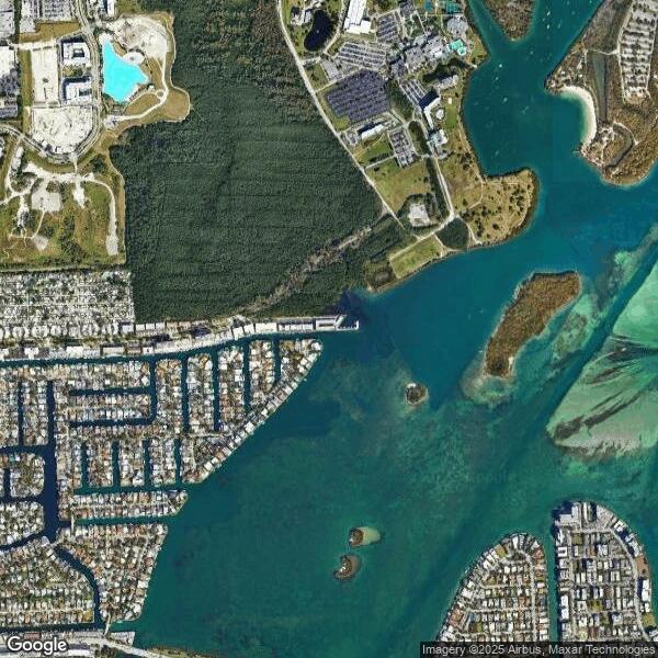 Plus de détails pour 2700 NE 135th St, North Miami, FL - Logement à vendre