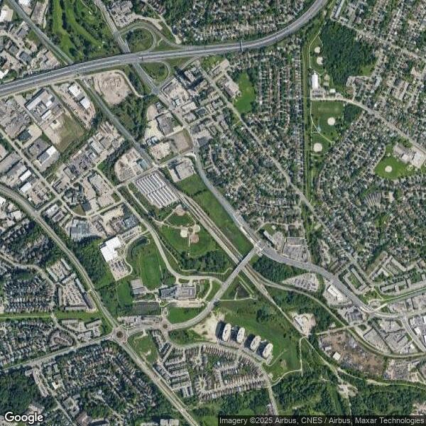 Plus de détails pour 1044 Courtland Ave, Kitchener, ON - Logement à vendre