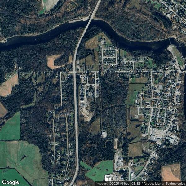 Plus de détails pour 52-62 Rue Alexander-Bothwell, East Angus, QC - Logement à vendre