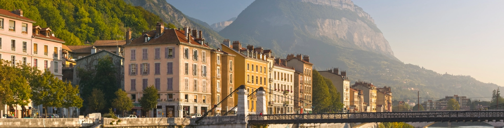 Immobilier d’entreprise en Grenoble disponible à louer